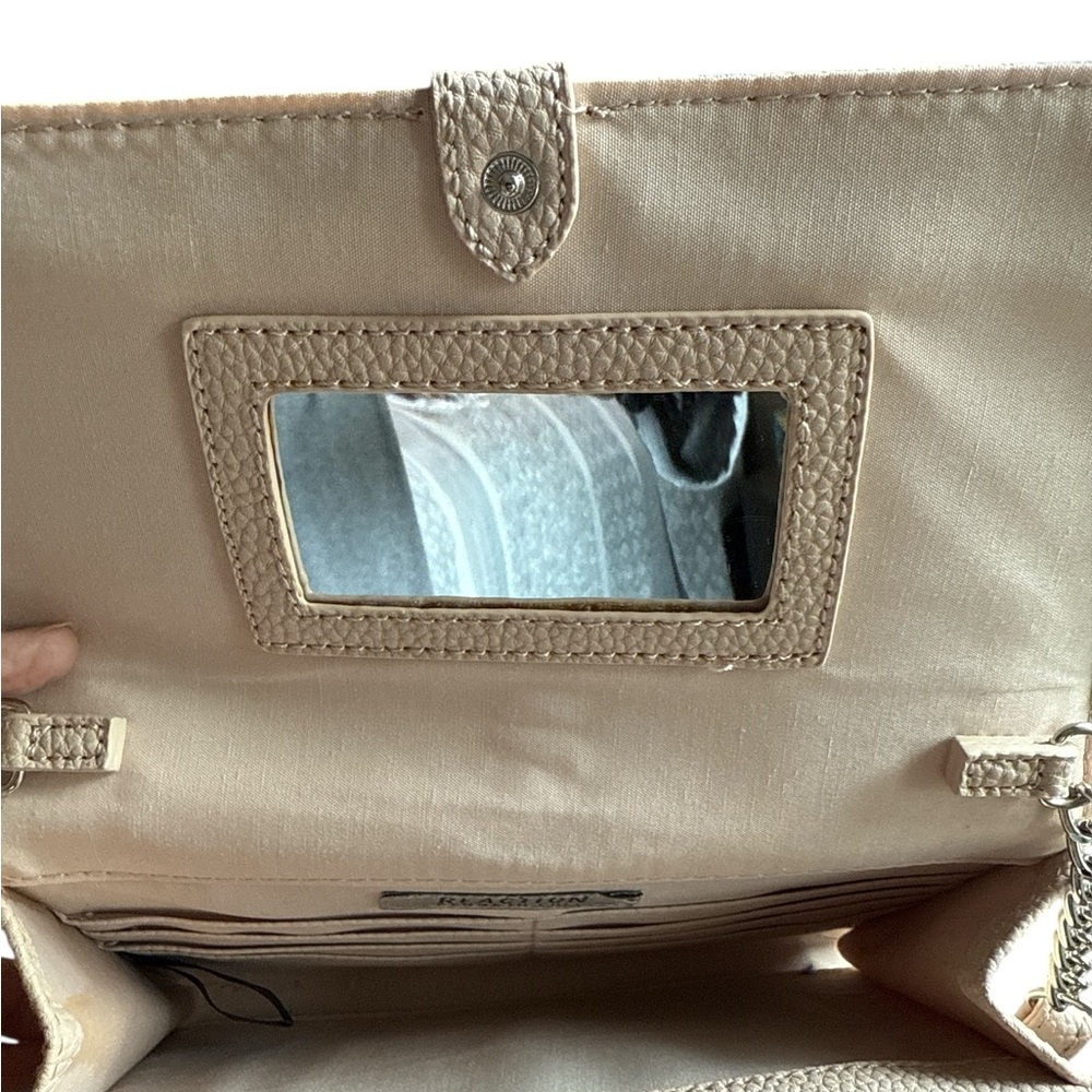 Kenneth Cole Reaction Tan Crossbody bag - Picture 4 of 4